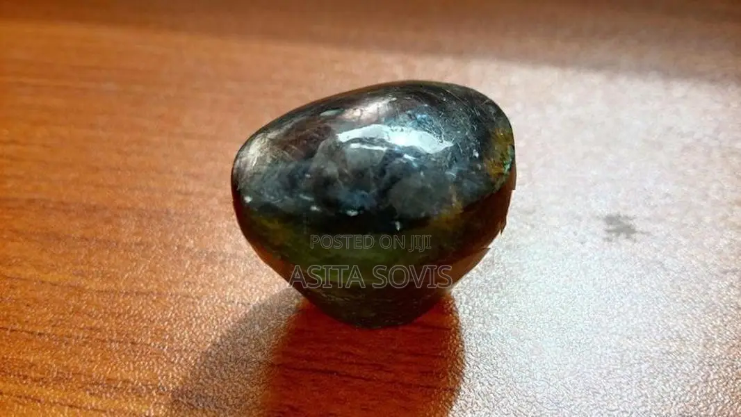 Gem Natural Star Sapphire 340 Ct
