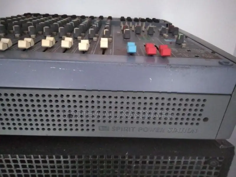 Soundcraft Mixer