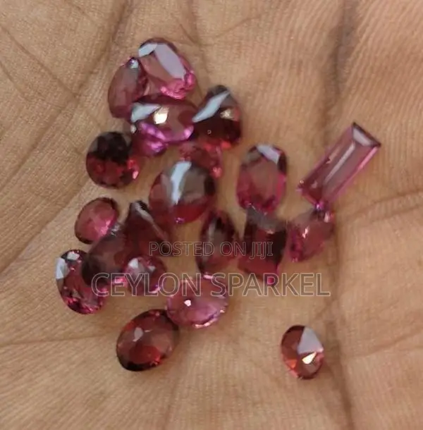 Garnet Natural Rose Stone