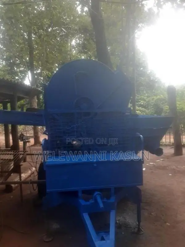 ඇග්‍රෝටෙක් කොලමඩින යන්ත්‍රය