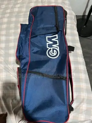 Cricket Wheel Bag Junior