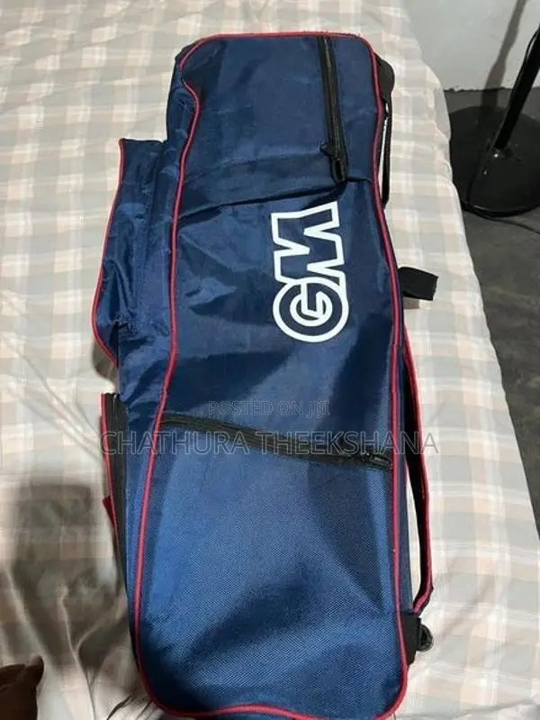 Cricket Wheel Bag Junior