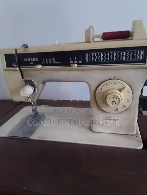 Singer Princess 972 Sewing Machine