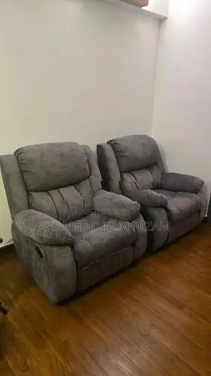 Damro Single Recliner Sofa Set