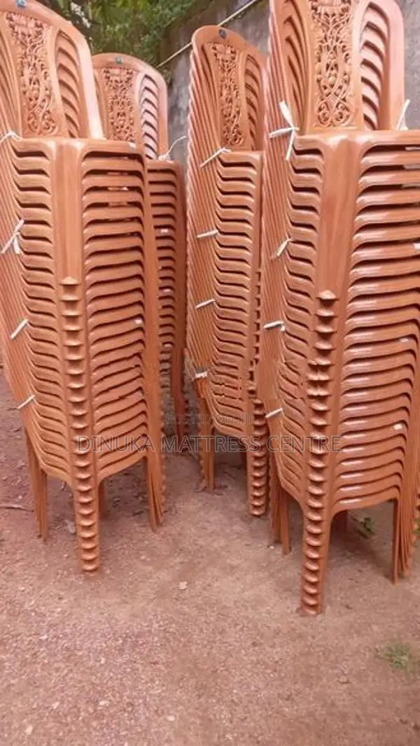 Nipon Chair