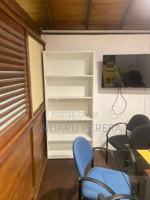 White book rack (015)