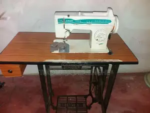 Singer Sewing Machine