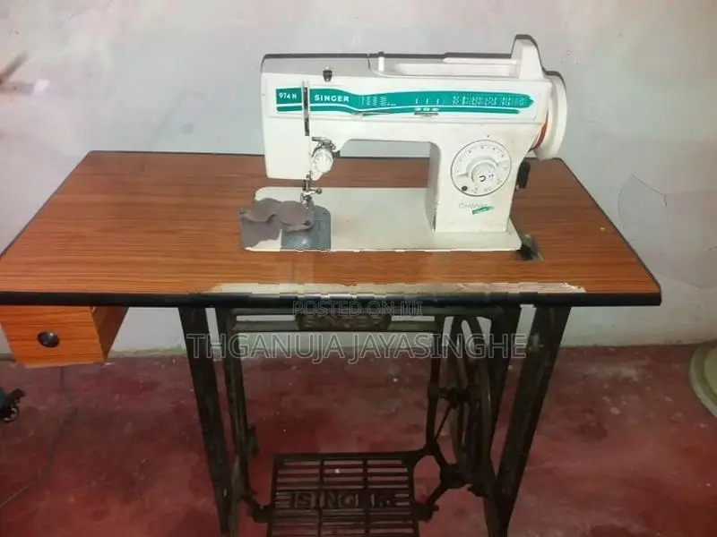 Singer Sewing Machine