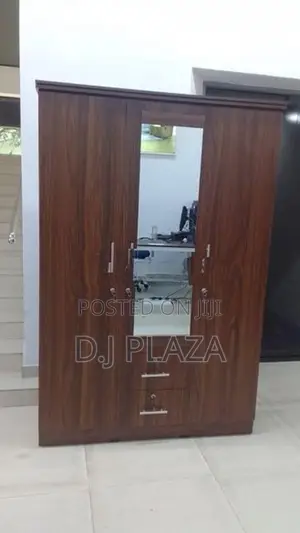 Almari 6 X4