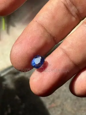 NATURAL BLUE SAPPHIRE
