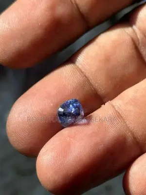 NATURAL BLUE SAPPHIRE