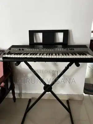 Yamaha PSR-E443 Keyboard with Stand