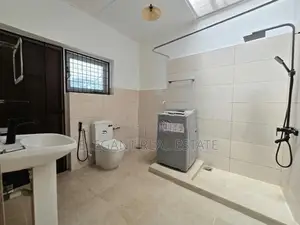 03 Bedroom Furnished 02 Storied House for Rent in Colombo 07 (A6126)