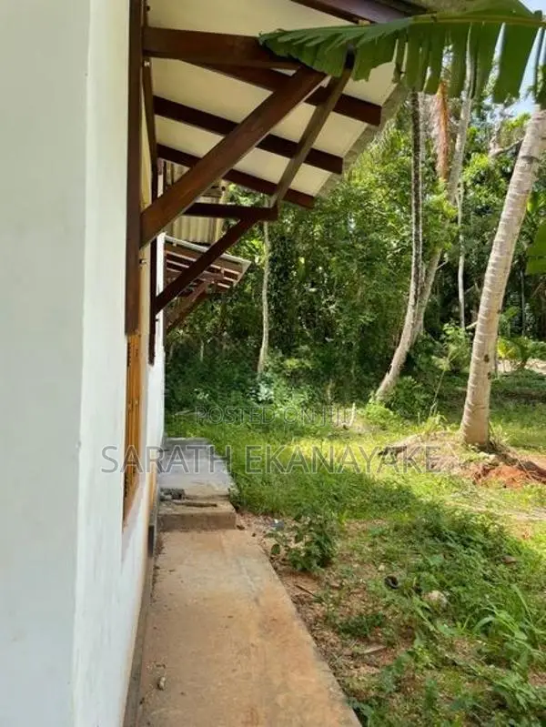 House with Land for Sale Matale