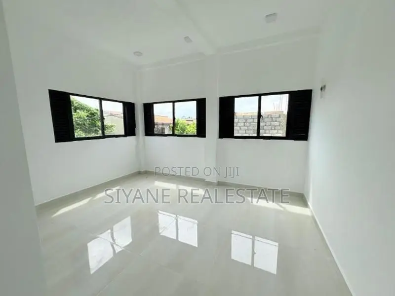 Modern Designed Luxury House for Sale Athurugiriya