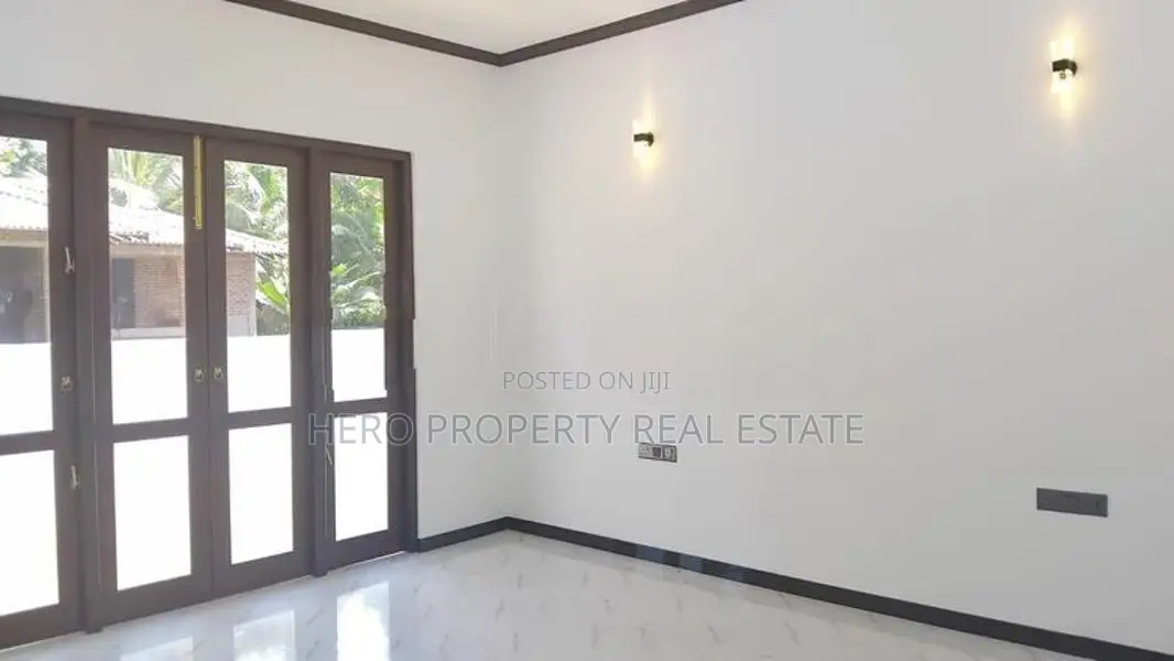 HJS166 - Modern Single Storey House for Sale in Gampaha