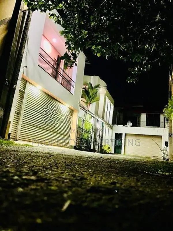 Pepiliyana Modern 3-Storey House for Sale Dehiwala