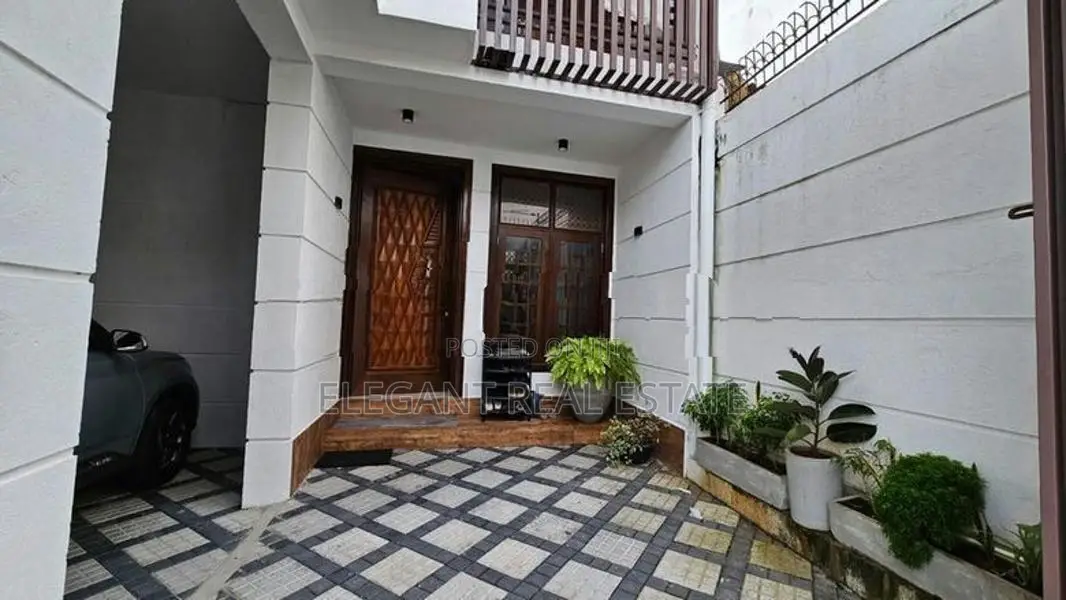 05 Bedroom Furnished 04 Storied House for Rent in Nawala (A6214)