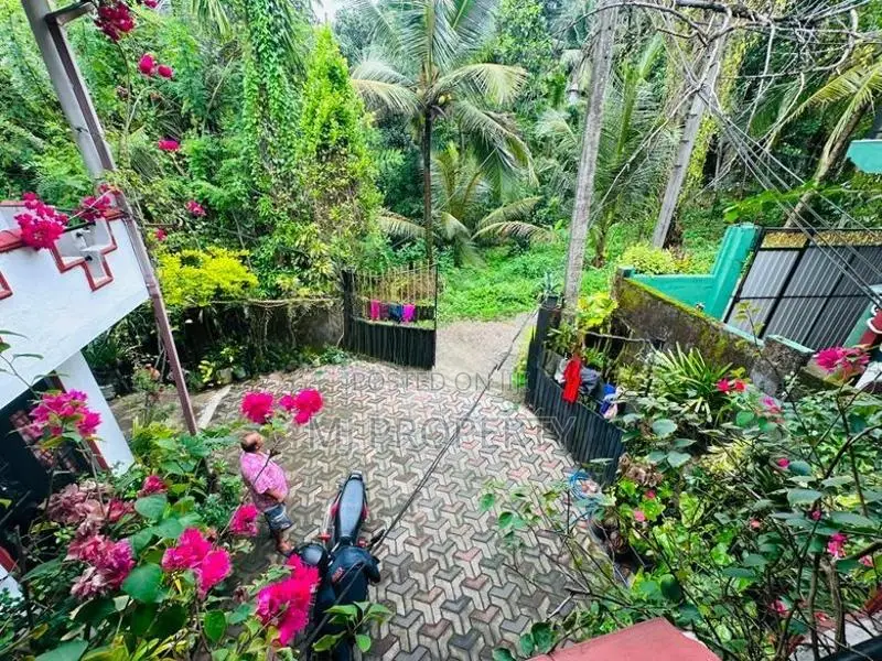 ( YR-1059) Valuable Upper Floor House Rent in Kottawa Mattegoda