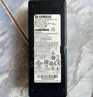 Yamaha PSR S900