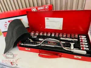25-Piece Socket Wrench Set - Dbl