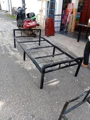 Steel single beds 6×3