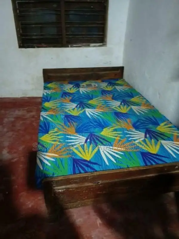 6*4 bed with mettress