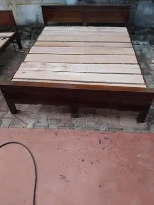 Queen Size Bed 6ft ×5ft