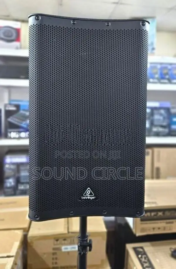 Behringer 1500w Powered Speaker