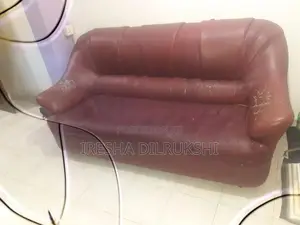 Singer Sofa