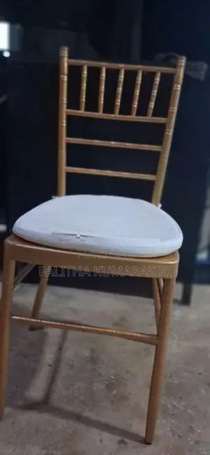 Tiffany Chair with cusions