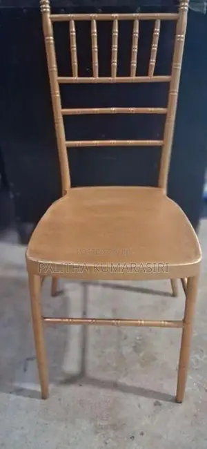 Tiffany Chair with cusions