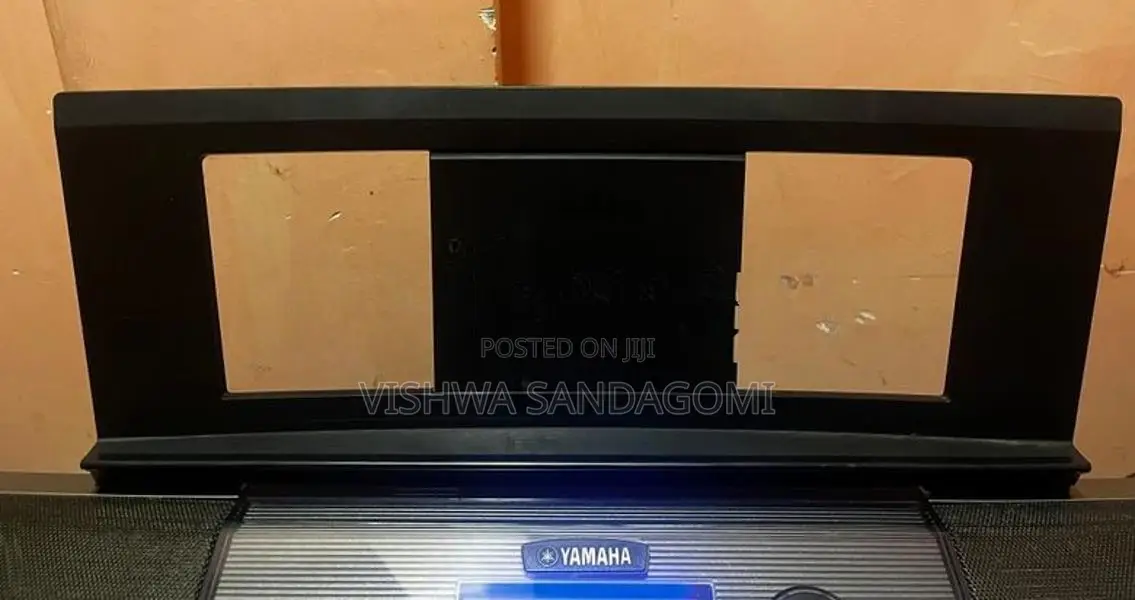 Yamaha PSR E443 Digital Keyboard