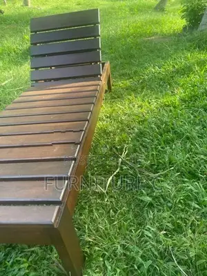 සන් බෙඩ්ස් / Sun Beds