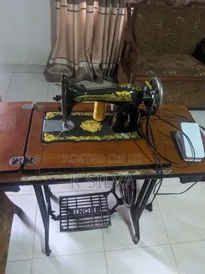 Singer Sewing Machine