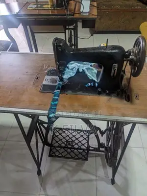 Singer Sewing Machine