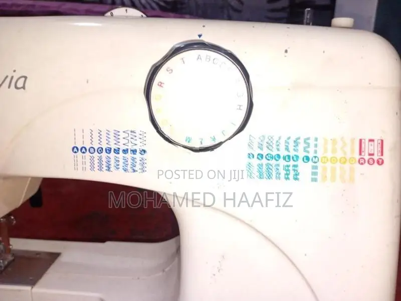 Portable Zikzak Sewing Machine