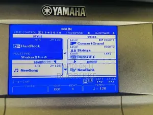 Yamaha PSR S 670 Keyboard