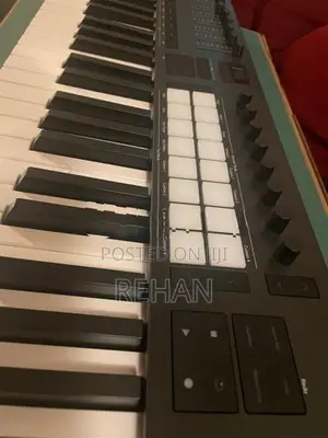 Novation Launchkey 49 MK4