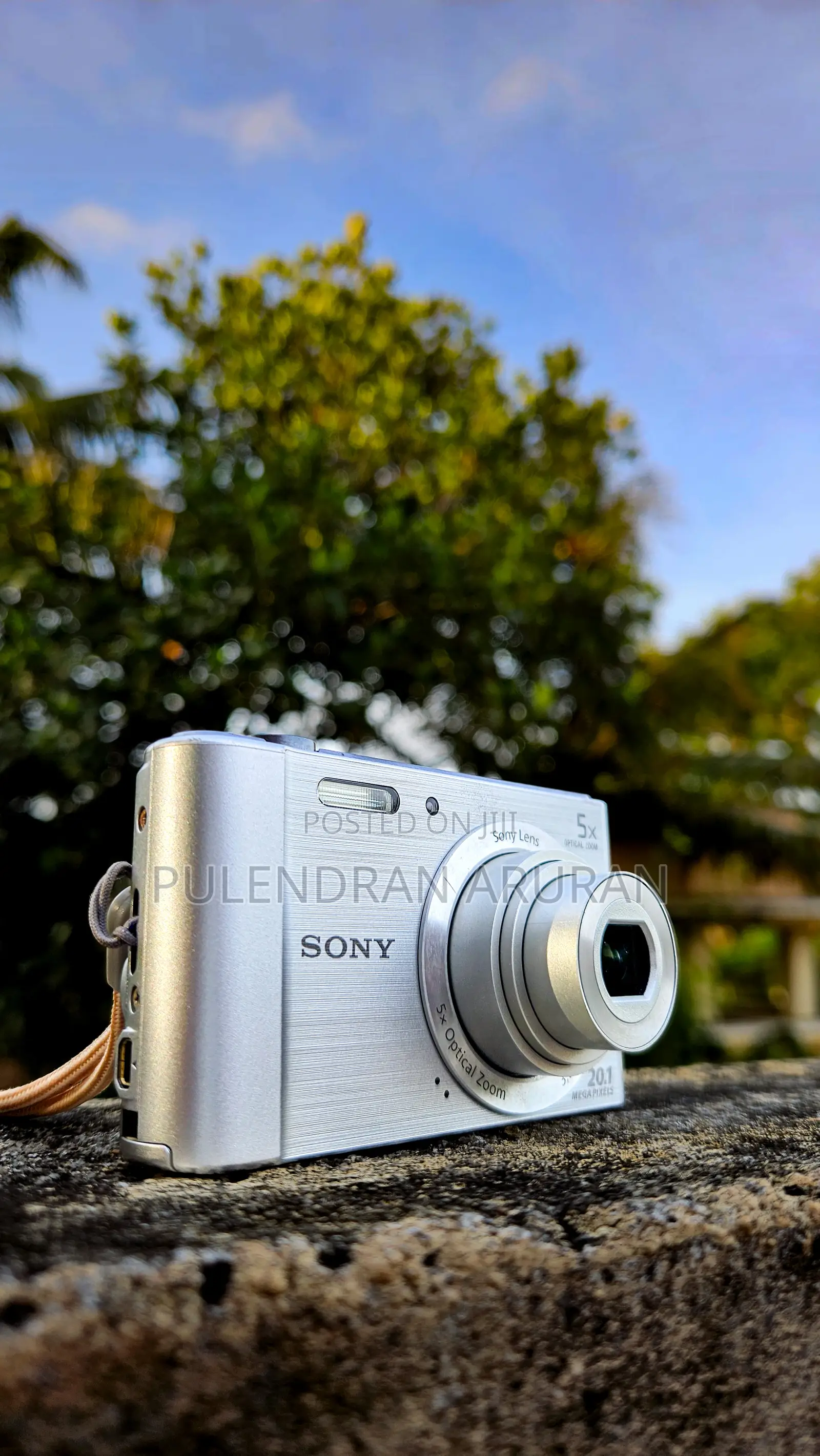 Sony Cyber-Shot DSC-W800 20.1mp | Excellent Condition | Like New