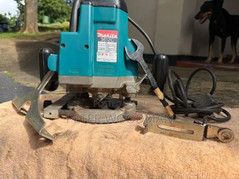 Makita Router 3612C (makita)