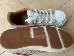 Tory Burch Sneaker