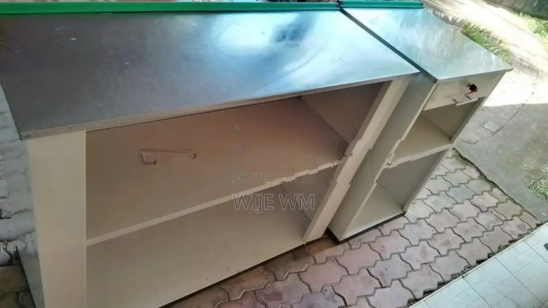 Cashier Table