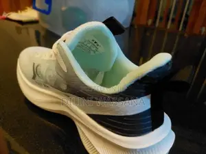 Yalu Brand New Sneakers