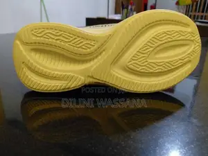 Yalu Brand New Sneakers