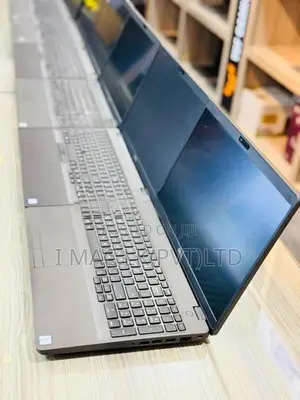 Dell Latitude 5500 i7 8th Gen 8GB RAM 256GB SSD 15.6 Inch Laptop