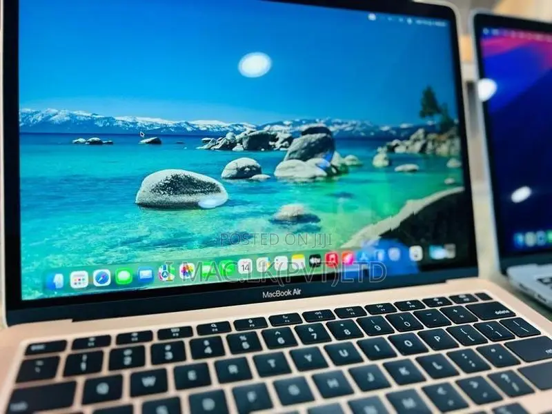 Apple MacBook Air M1 Chip +8GB RAM -256GB SSD
