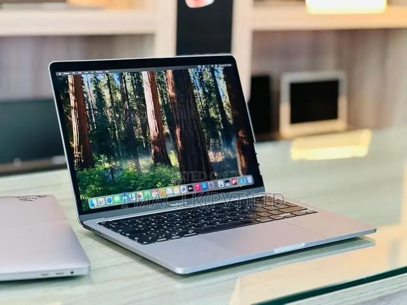 MACBOOK PRO 2020 -INTEL I7 +32GB RAM -1TB SSD / TOUCH BAR