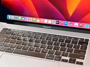 Apple Macbook Pro Intel I7 32GB RAM 512GB SSD 16 Inch