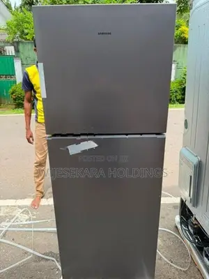 Samsung Double Door Inverter Refrigerator 236L RT40